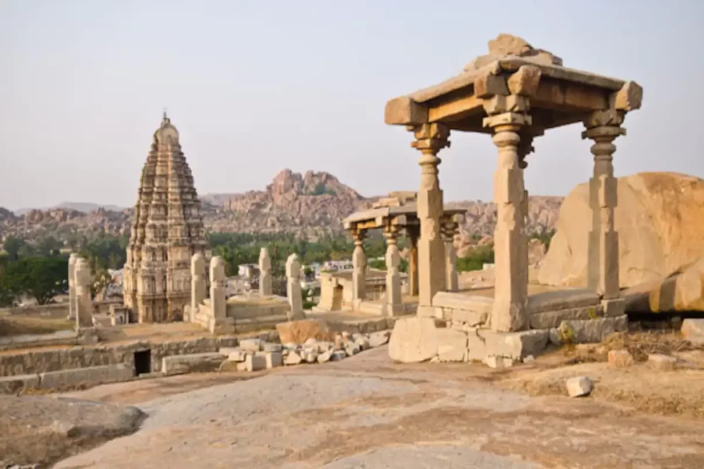 Karnataka_Hampi_Virupaksha-Temple-UNESCO-World-Heritage-Site-listed-as-the-Group-of-Monuments-at-Hampi-1