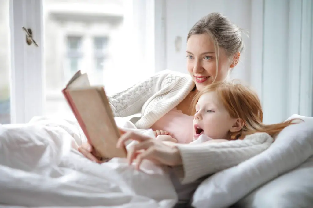 reading bedtime story books for kids